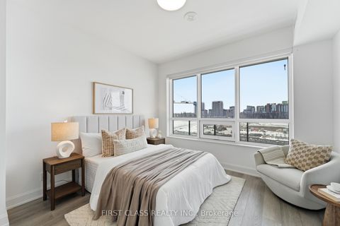 Photo 12 at 707 - 8 Water Walk Drive, Unionville, Markham