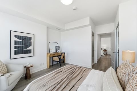 Photo 13 at 707 - 8 Water Walk Drive, Unionville, Markham