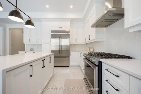 Photo 15 at 9 Ballantyne Boulevard, Vellore Village, Vaughan