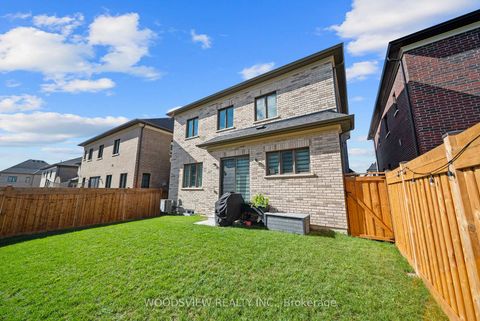 Photo 39 at 9 Ballantyne Boulevard, Vellore Village, Vaughan