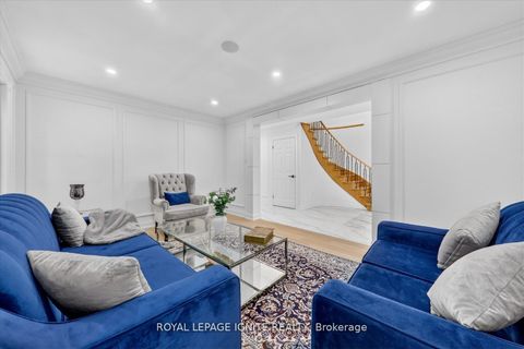 Photo 12 at 167 Mathewson Street, Maple, Vaughan