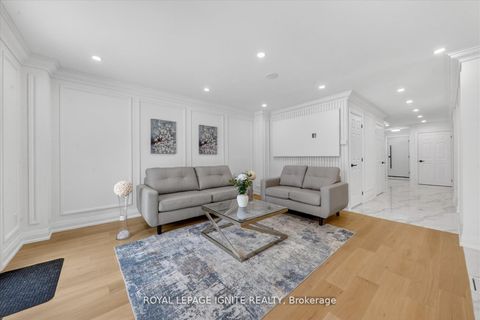 Photo 14 at 167 Mathewson Street, Maple, Vaughan