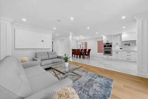 Photo 15 at 167 Mathewson Street, Maple, Vaughan