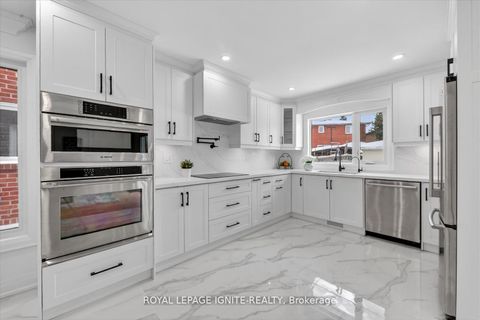 Photo 17 at 167 Mathewson Street, Maple, Vaughan