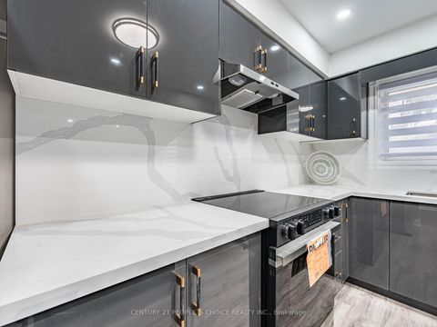 Photo 6 at 25 - 506 Normandy Street, Central, Oshawa