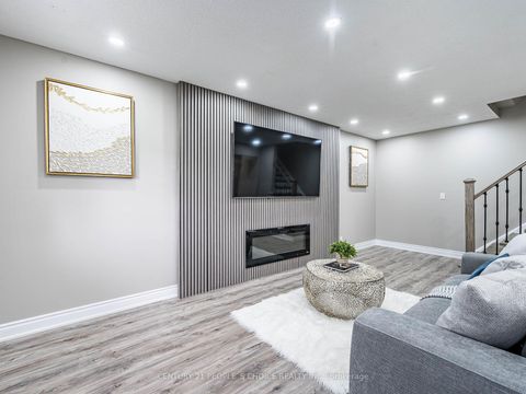 Photo 8 at 25 - 506 Normandy Street, Central, Oshawa