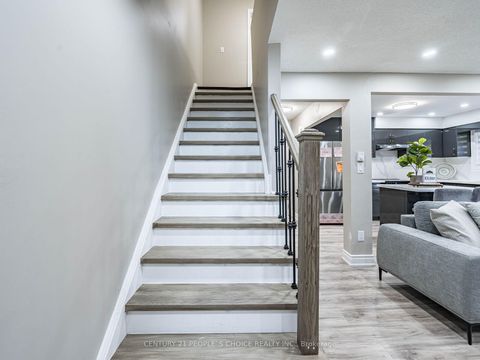 Photo 12 at 25 - 506 Normandy Street, Central, Oshawa