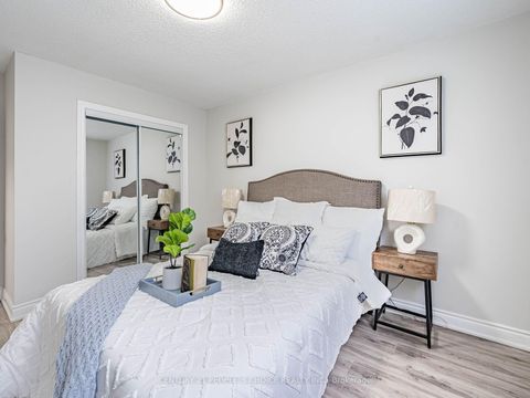 Photo 15 at 25 - 506 Normandy Street, Central, Oshawa