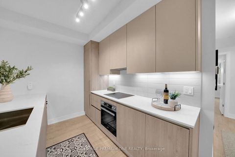 Photo 3 at 13 - 66 Long Branch Avenue, Long Branch, Toronto