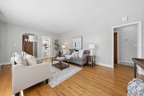 Photo 4 at 112 Wellington Avenue W, Lakeview, Oshawa