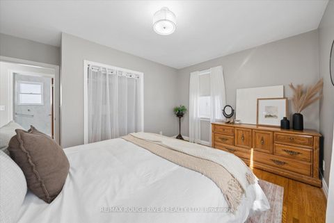 Photo 18 at 112 Wellington Avenue W, Lakeview, Oshawa