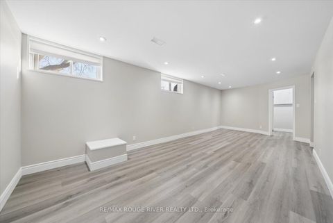 Photo 25 at 112 Wellington Avenue W, Lakeview, Oshawa