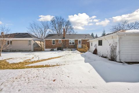 Photo 37 at 112 Wellington Avenue W, Lakeview, Oshawa