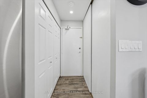 Photo 3 at 907 - 90 Ling Road, West Hill, Toronto