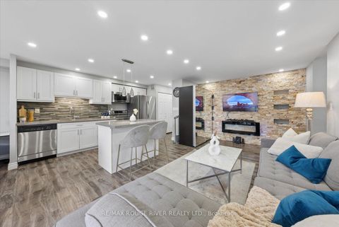 Photo 8 at 907 - 90 Ling Road, West Hill, Toronto