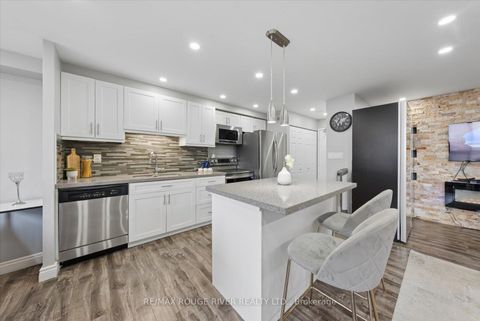 Photo 10 at 907 - 90 Ling Road, West Hill, Toronto