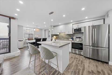 Photo 11 at 907 - 90 Ling Road, West Hill, Toronto