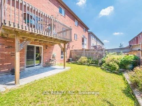 Photo 31 at 69 Gail Parks Crescent, Woodland Hill, Newmarket