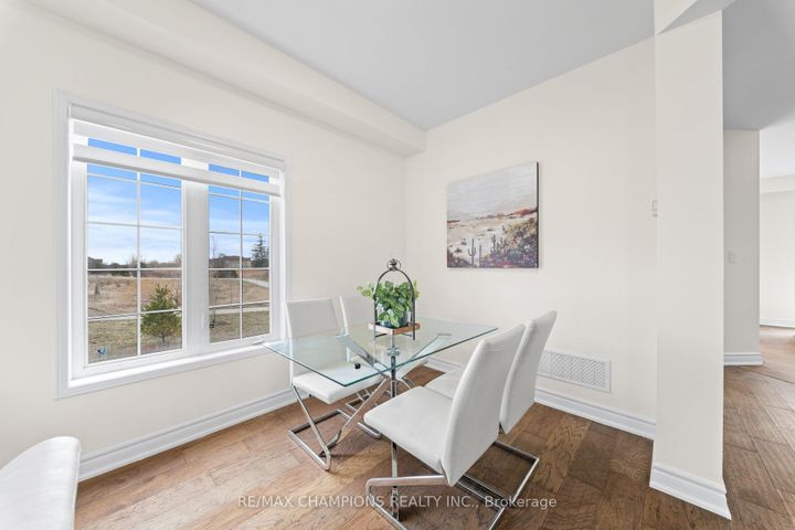 Photo 5 at 42 Abbotsbury Drive, Credit Valley, Brampton