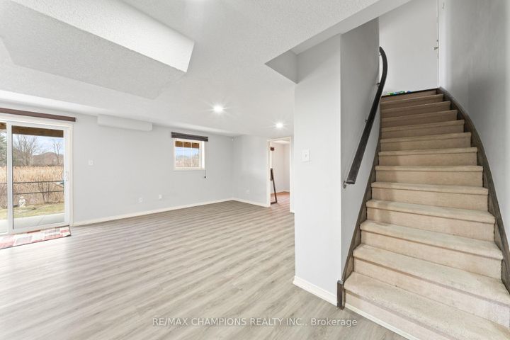 Photo 26 at 42 Abbotsbury Drive, Credit Valley, Brampton