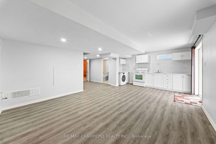 Photo 27 at 42 Abbotsbury Drive, Credit Valley, Brampton