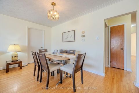 Photo 6 at 50 Southampton Drive, Eglinton East, Toronto