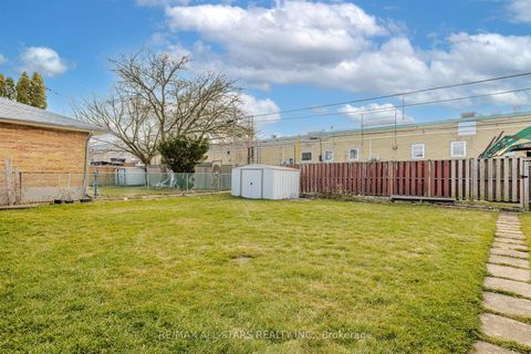 Photo 32 at 50 Southampton Drive, Eglinton East, Toronto