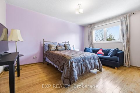 Photo 23 at 81 Southgate Crescent, Doncrest, Richmond Hill