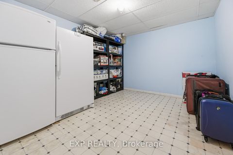 Photo 31 at 81 Southgate Crescent, Doncrest, Richmond Hill