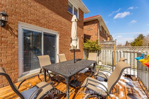 Photo 33 at 81 Southgate Crescent, Doncrest, Richmond Hill