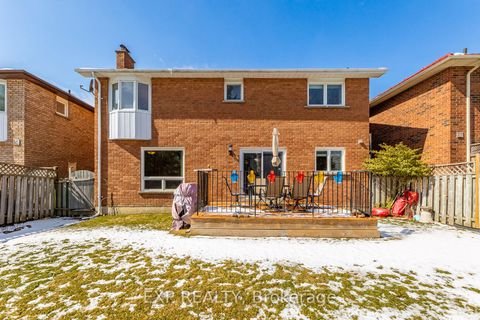 Photo 35 at 81 Southgate Crescent, Doncrest, Richmond Hill