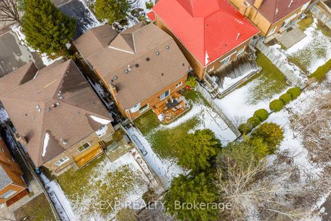 Photo 37 at 81 Southgate Crescent, Doncrest, Richmond Hill