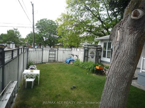Photo 2 at 365 Bellamy Road N, Woburn, Toronto