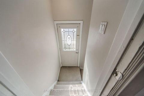 Photo 13 at 27 Martindale Road, Cliffcrest, Toronto
