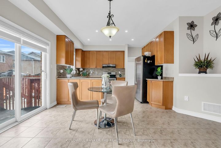 Photo 16 at 11 Footbridge Crescent, Wellington, Brampton