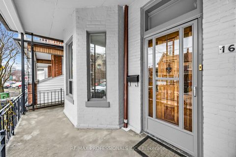 Photo 2 at 164 Markham Street, Bellwoods, Toronto