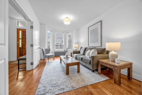 Photo 4 at 164 Markham Street, Bellwoods, Toronto