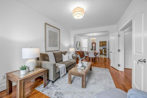 Photo 5 at 164 Markham Street, Bellwoods, Toronto