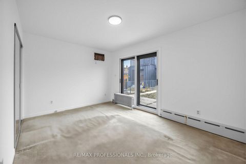 Photo 14 at 164 Markham Street, Bellwoods, Toronto