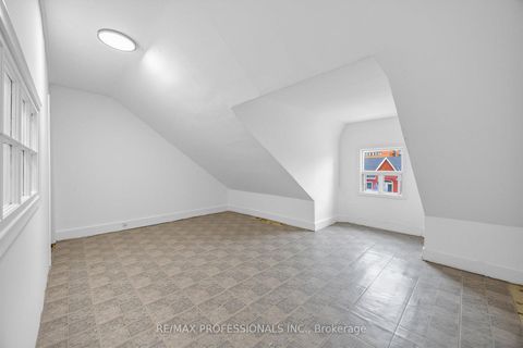 Photo 24 at 164 Markham Street, Bellwoods, Toronto