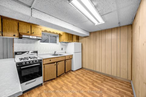 Photo 29 at 164 Markham Street, Bellwoods, Toronto