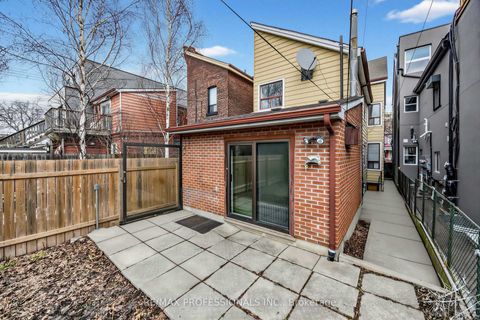 Photo 30 at 164 Markham Street, Bellwoods, Toronto