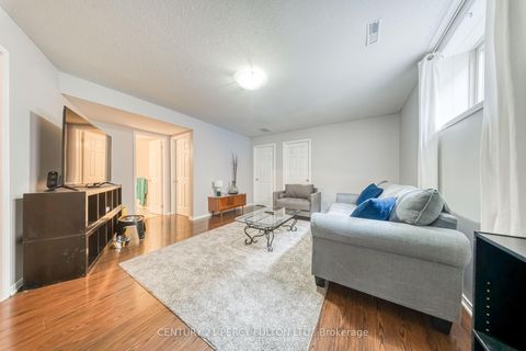 Photo 16 at 25 Crompton Drive, Little Lake, Barrie