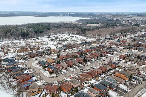 Photo 44 at 25 Crompton Drive, Little Lake, Barrie