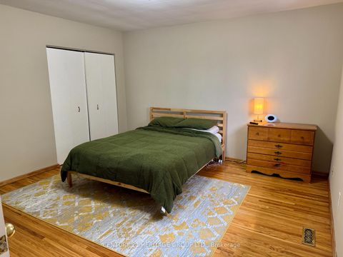 Photo 16 at 584 Arnhem Drive, O'Neill, Oshawa