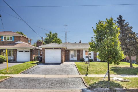 Photo 1 at 27 Villata Gardens, York University Heights, Toronto