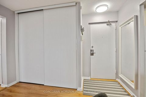 Photo 2 at PH4 - 725 Don Mills Road, Flemingdon Park, Toronto