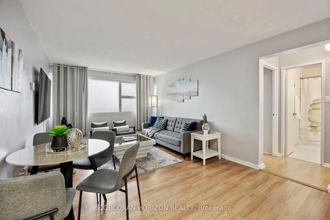 Photo 3 at PH4 - 725 Don Mills Road, Flemingdon Park, Toronto