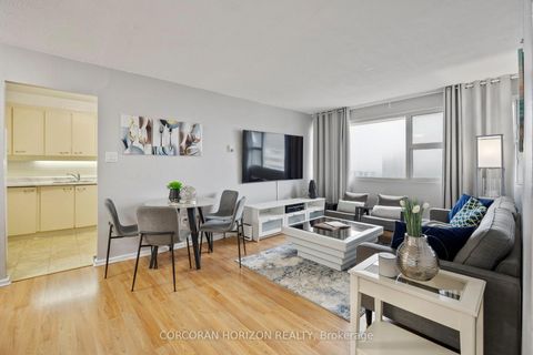 Photo 4 at PH4 - 725 Don Mills Road, Flemingdon Park, Toronto