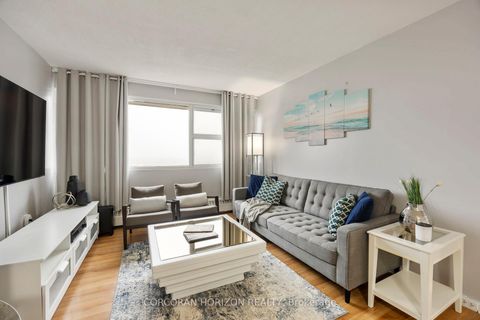 Photo 6 at PH4 - 725 Don Mills Road, Flemingdon Park, Toronto